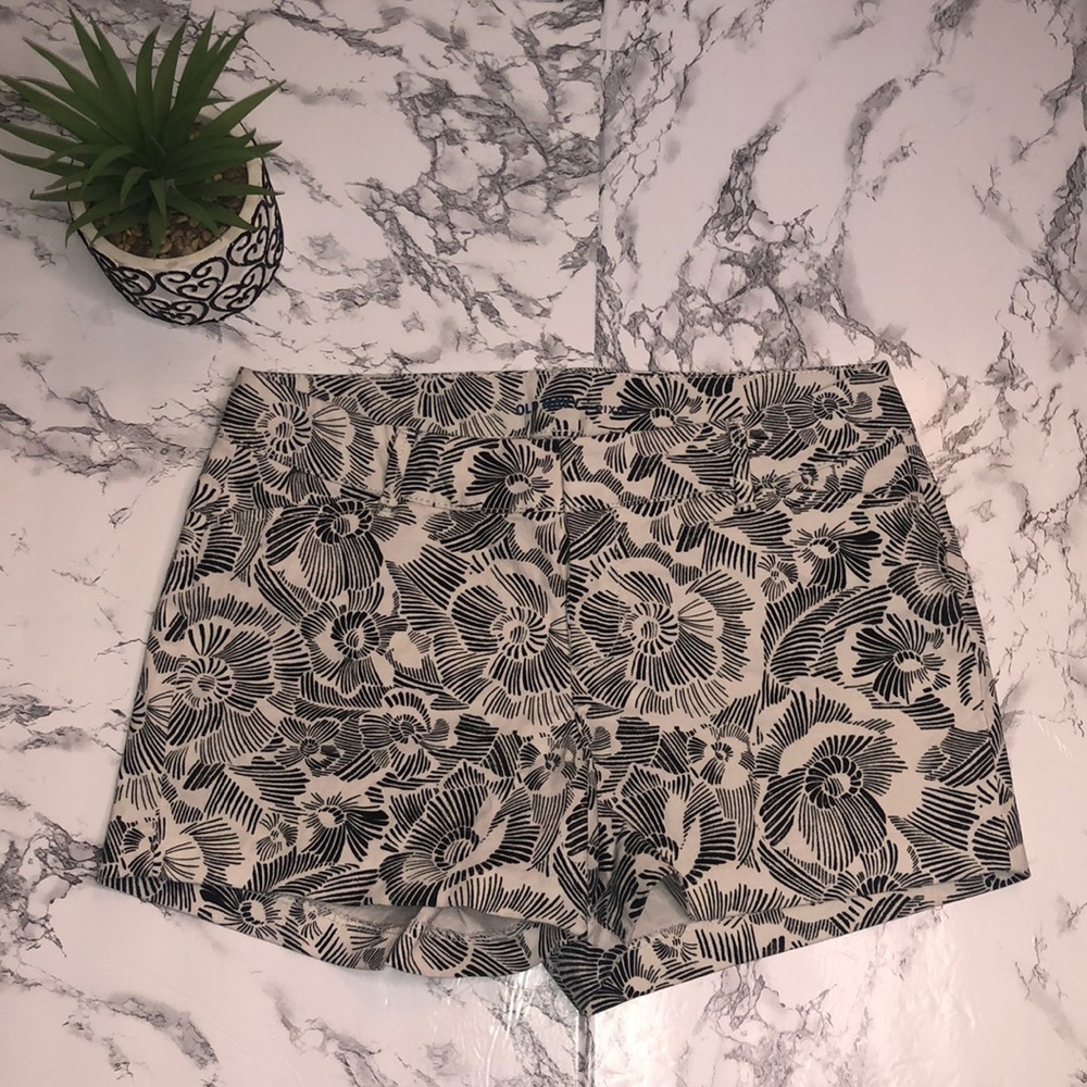 Women’s Old Navy Shorts Size 2